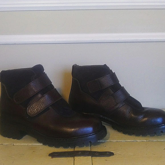 L.L. Bean Shoes - L.L. Bean Insulated Leather Hiker Velcro Close